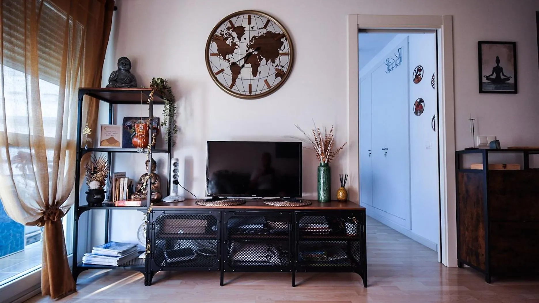 Apartaments Muntaner I 帕拉莫斯